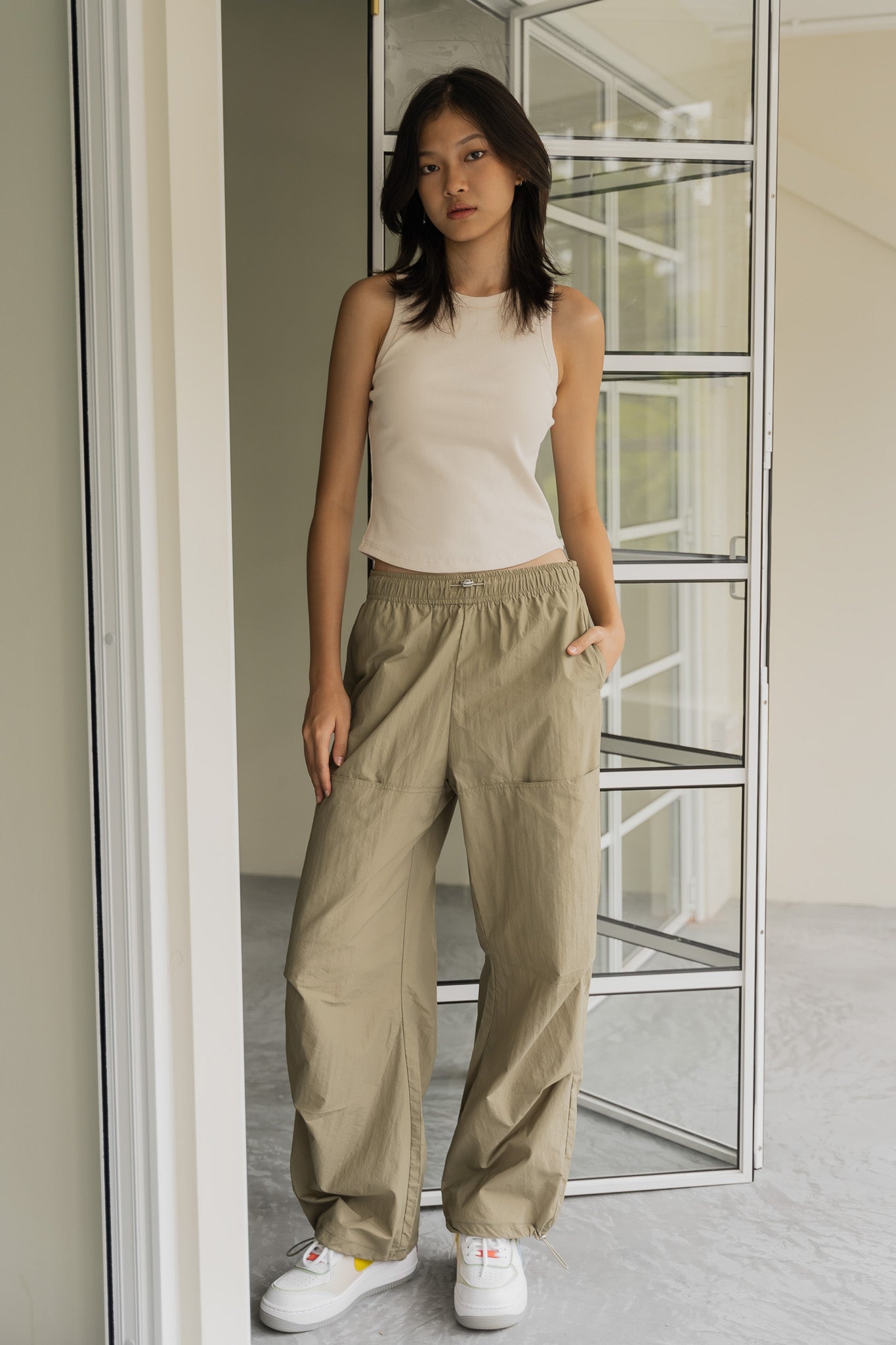 Pleat Detail Nylon Pants in Olive