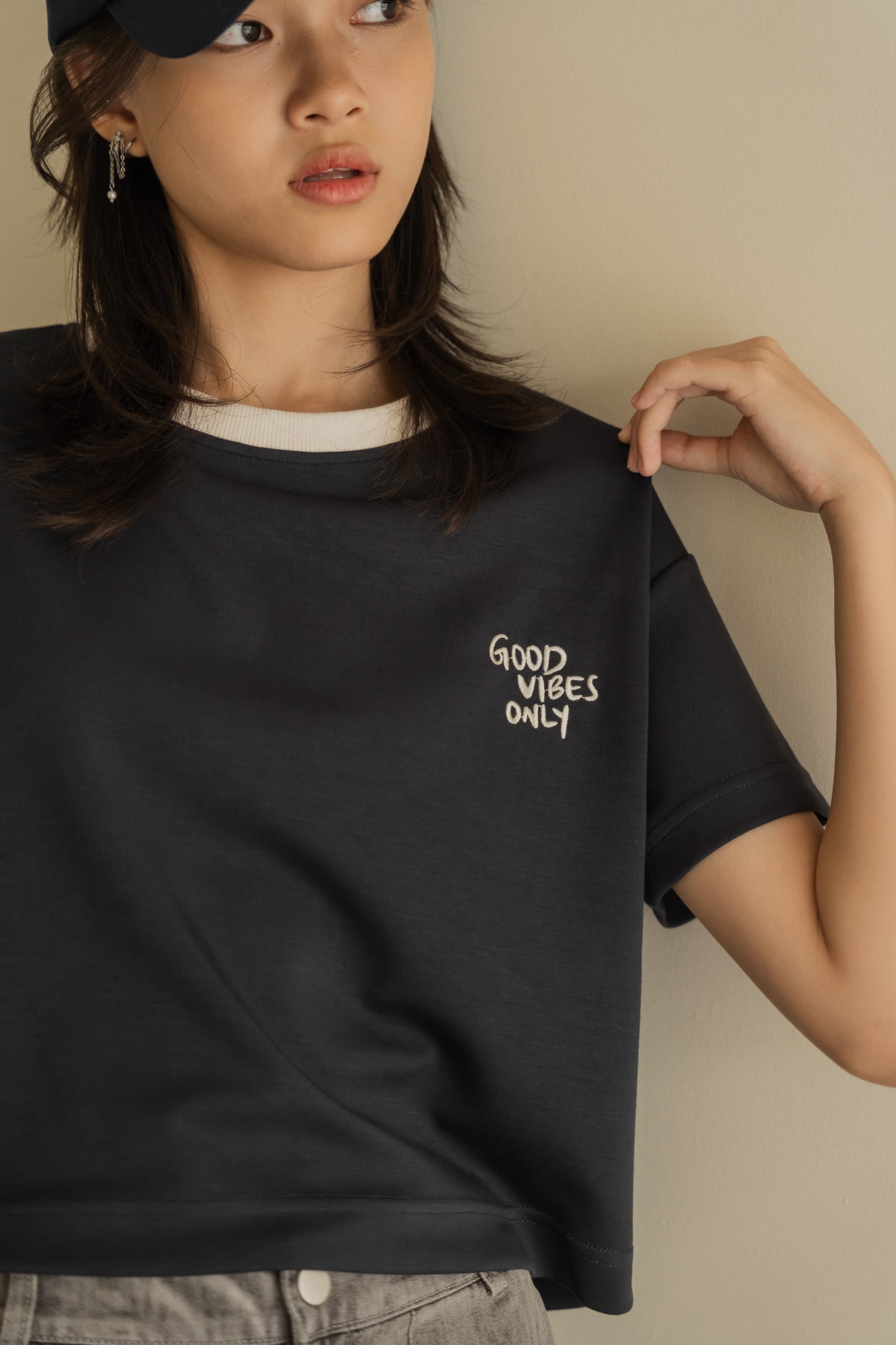 Good Vibes Only Scuba Knit Oversized Tee in Navy/Cream