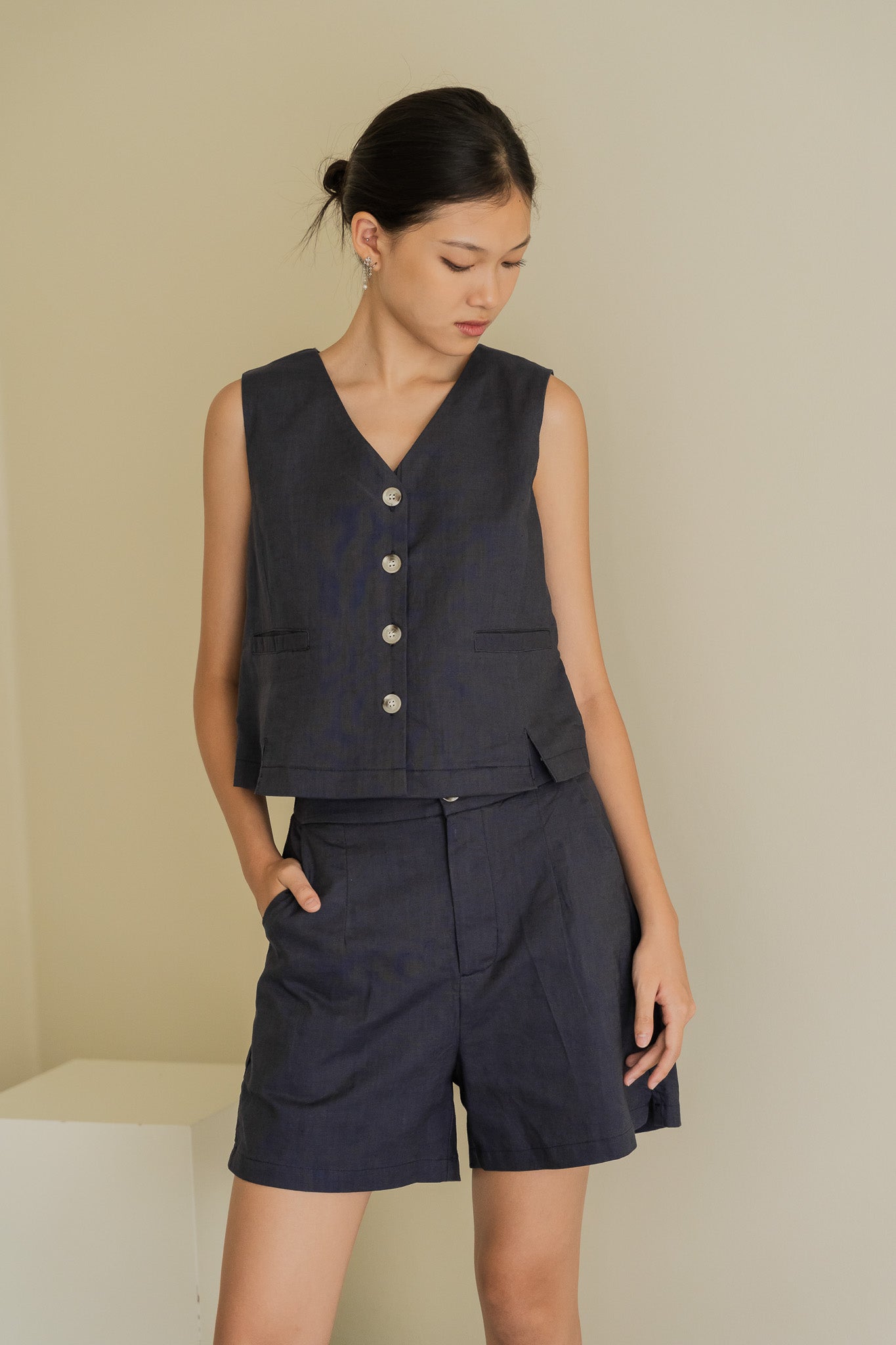 Cropped Linen Vest in Dark Blue