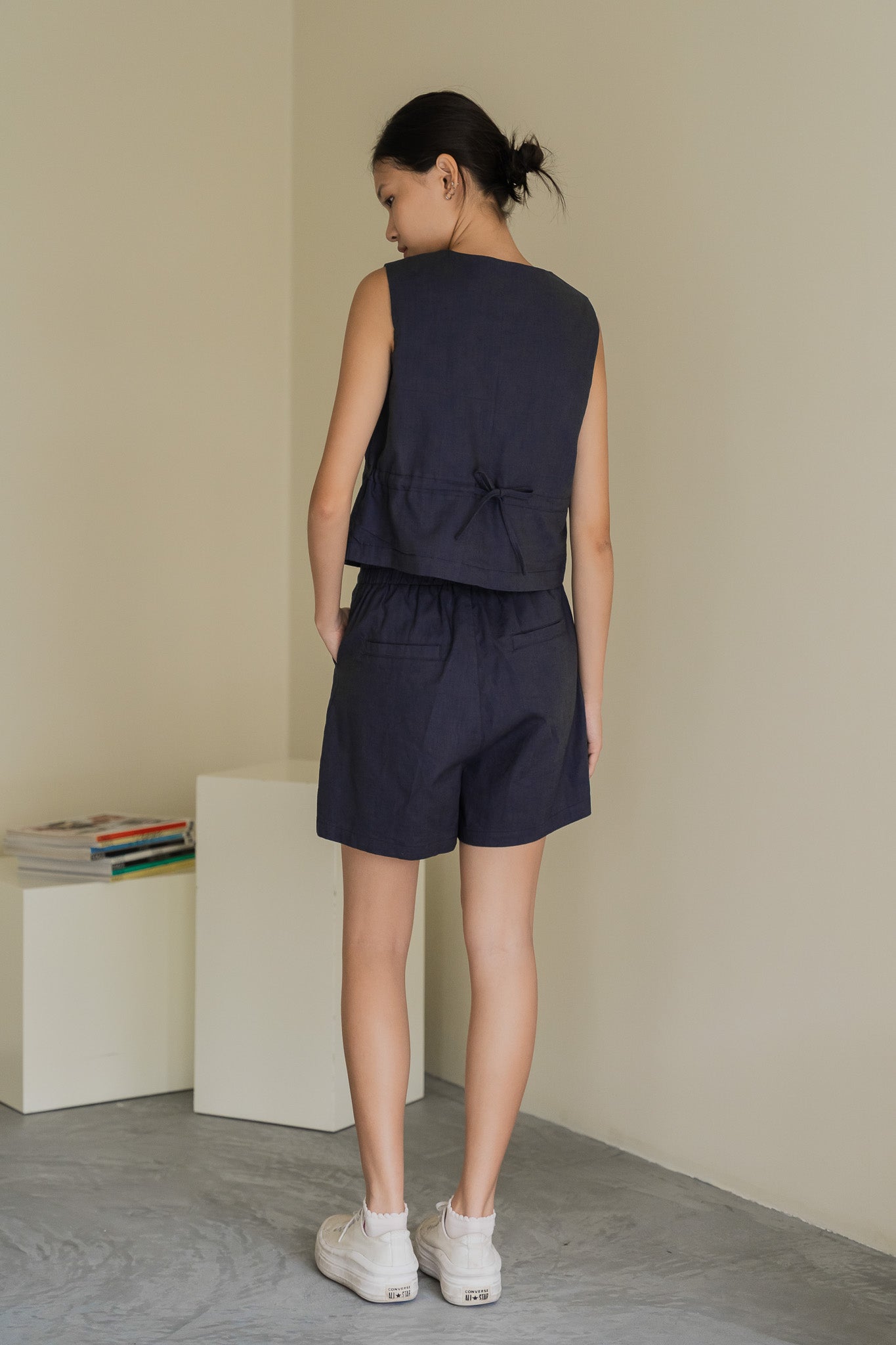 Cropped Linen Vest in Dark Blue