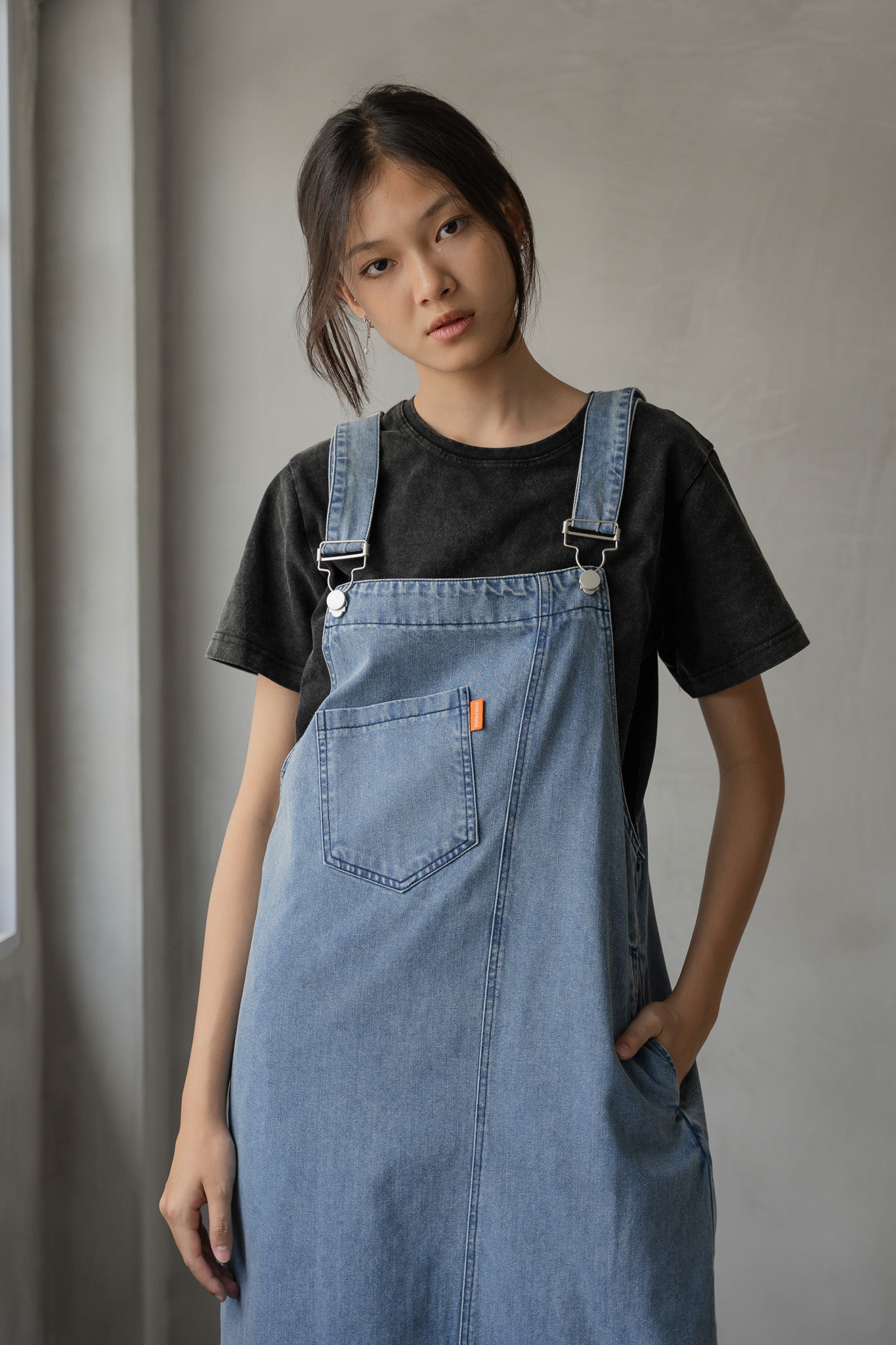 Side Slit Denim Dungaree Dress in Light Wash