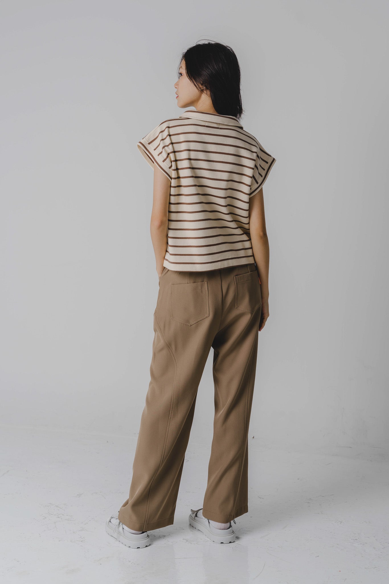 Curve Panel Trousers in Khaki