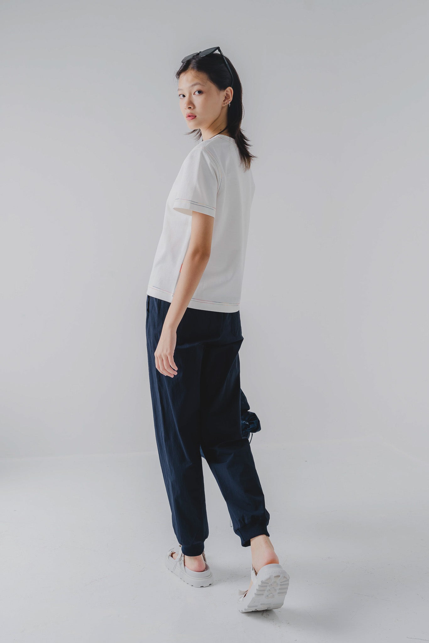 Relaxed Fit Cuffed Pants in Navy